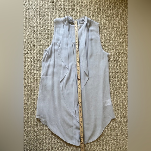 Aritzia Babaton silk blouse size xxxs - Picture 10 of 10
